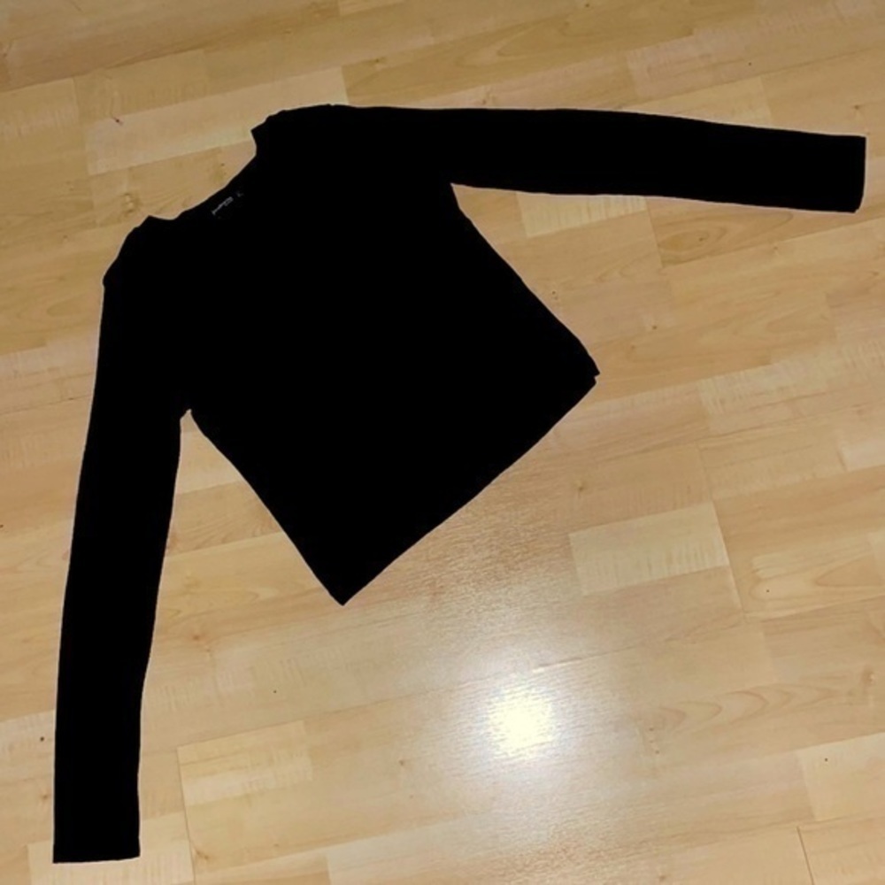 Stradivarius ASOS crop top long sleeve shirt black crew neck M gently preloved - Picture 3 of 7